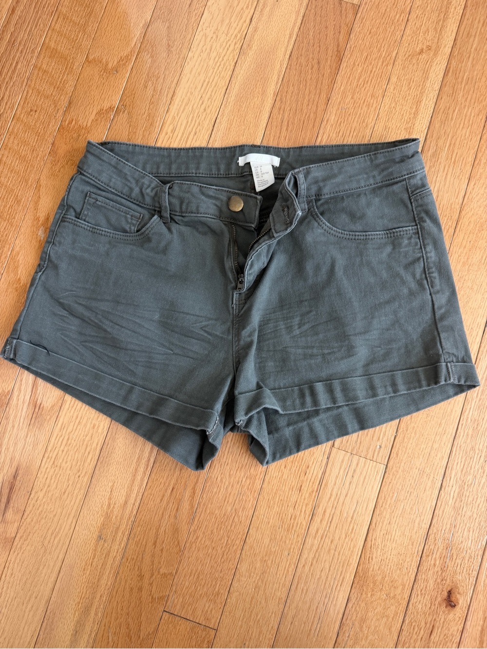 H&M Olive Green Stretch Denim Shorts Size 8 Mid Rise Cuffed